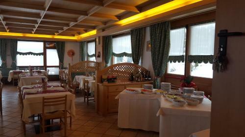 Hotel Albergo Alpino