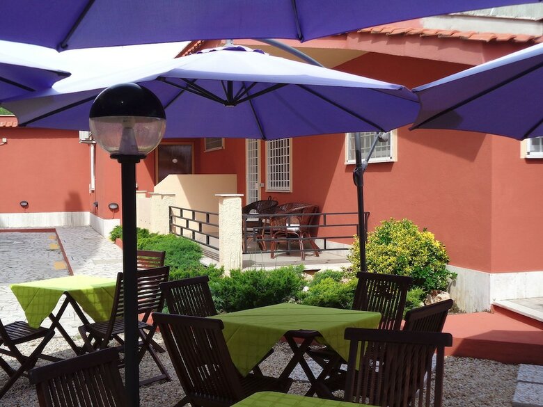 Hostal Albis Rooms Guest House