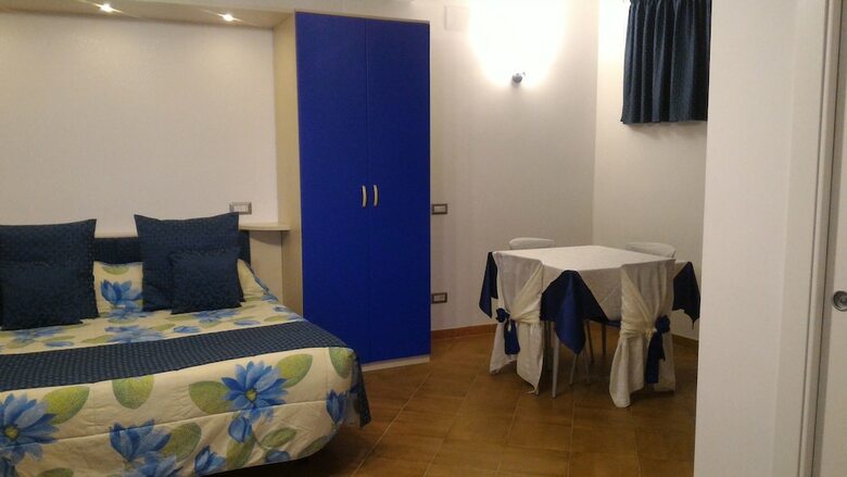 Hostal Albis Rooms Guest House
