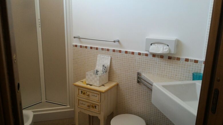 Hostal Albis Rooms Guest House