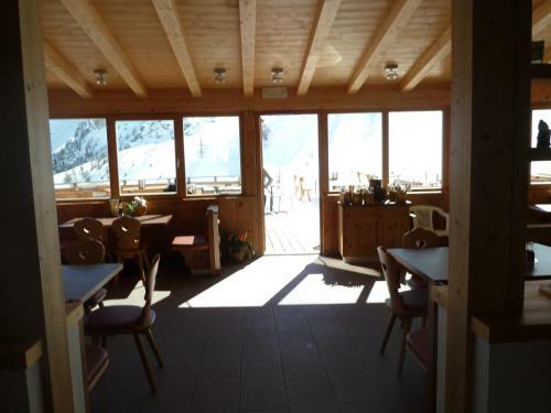 Hotel Berggasthaus Edelweissh�tte Ladurns
