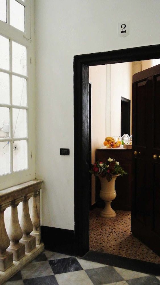 Hostal Palazzo Zecchino
