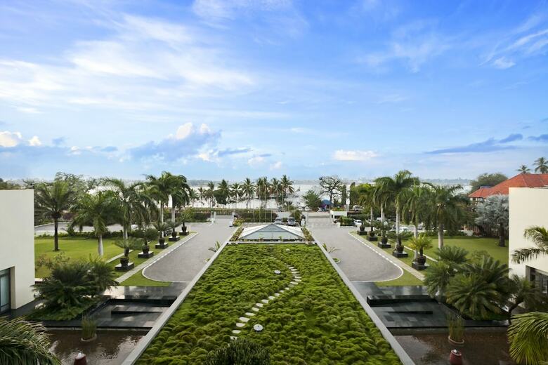 Hotel Hyatt Regency Dar Es Salaam, The Kilimanjaro