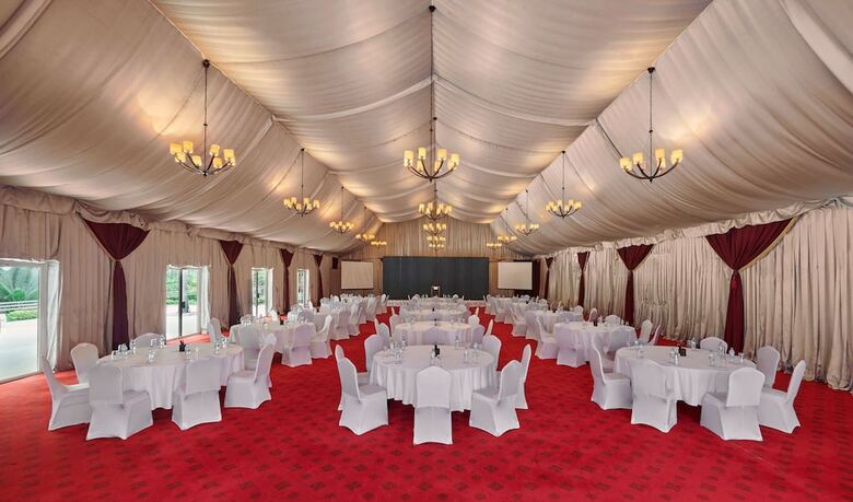 Hotel Hyatt Regency Dar Es Salaam, The Kilimanjaro