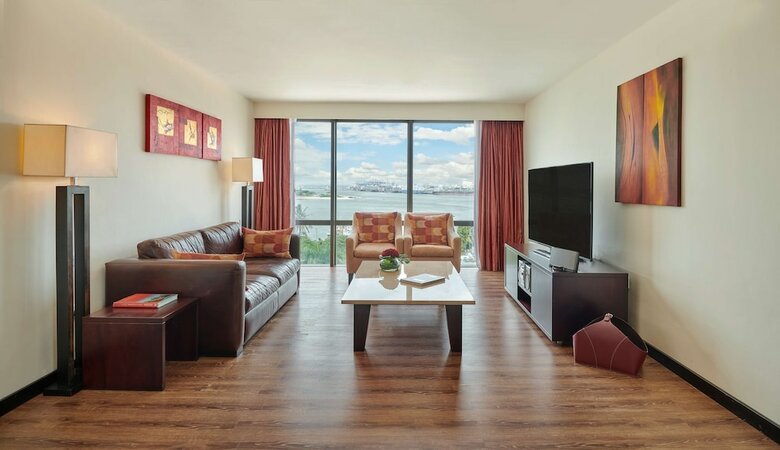 Hotel Hyatt Regency Dar Es Salaam, The Kilimanjaro