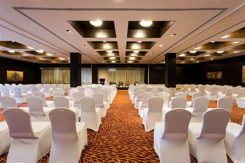 Hotel Hyatt Regency Dar Es Salaam, The Kilimanjaro
