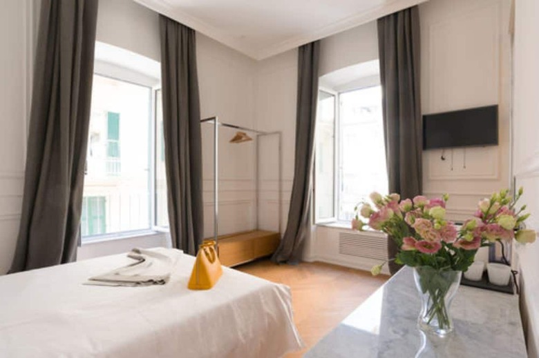 Hostal Via Chiodo Luxury Rooms