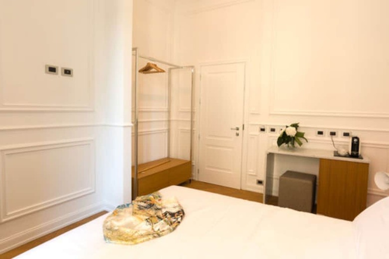 Hostal Via Chiodo Luxury Rooms