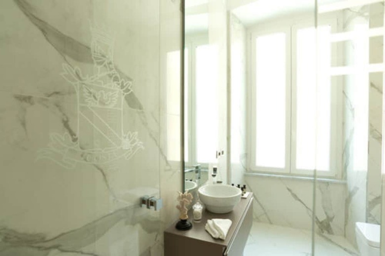 Hostal Via Chiodo Luxury Rooms