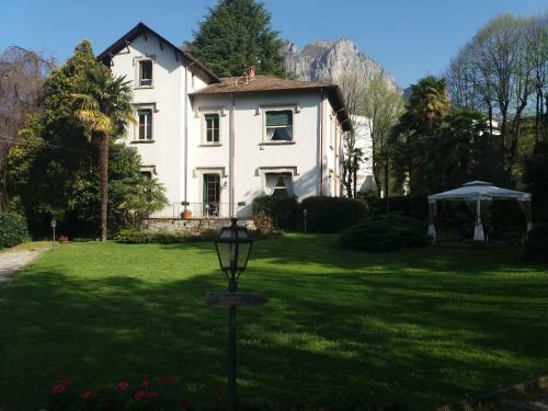 Hostal Villa Del Cigno