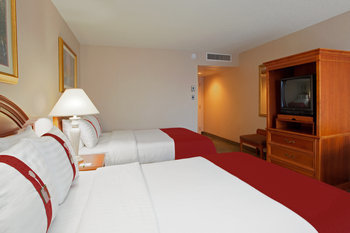 Holiday Inn Visalia Hotel