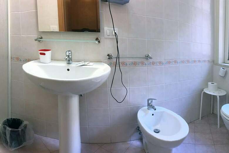 Hostal B&B Orchidea