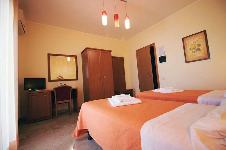 Hostal B&B Orchidea