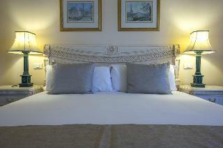 Le Vendome Hotel