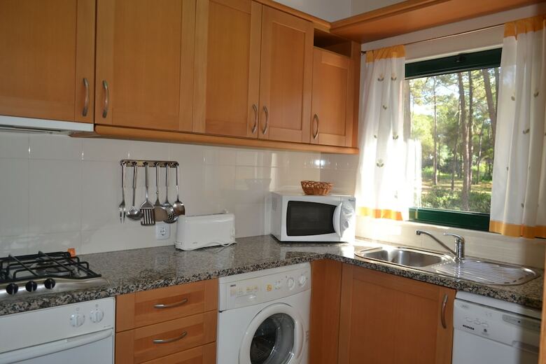 Hotel Complexo Eden Village By Garvetur
