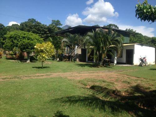 Albergue Finca Monserrath