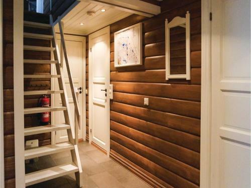 Five-bedroom Holiday Home In Lillehammer