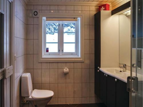 Five-bedroom Holiday Home In Lillehammer