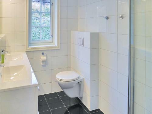 Five-bedroom Holiday Home In Lillehammer