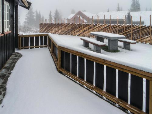 Five-bedroom Holiday Home In Lillehammer