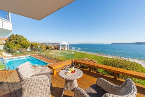 Spectacular Lakefront Home