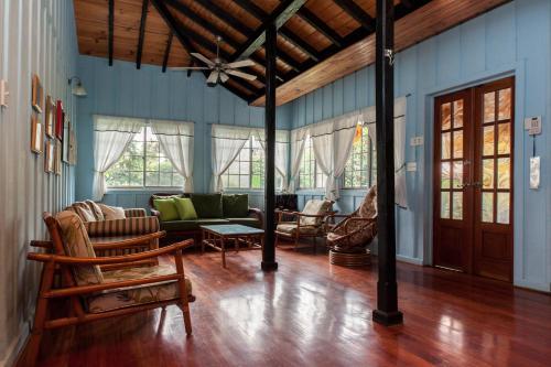 Casa Azul Bed & Breakfast