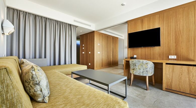 Hotel Insotel Punta Prima Prestige