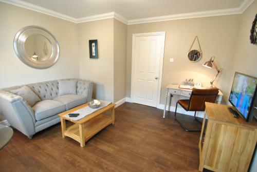 Apartamentos Lord Raglan House One Bedroom