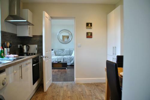 Apartamentos Lord Raglan House One Bedroom