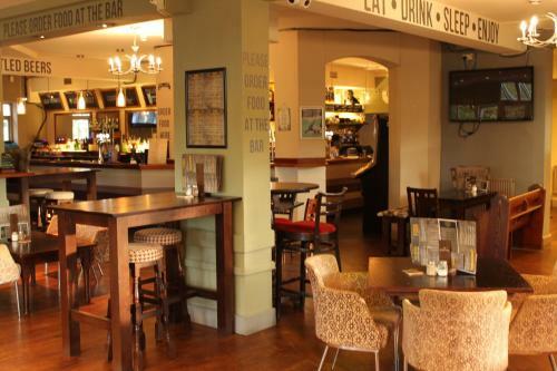 Bed & Breakfast The Menai Hotel And Bar