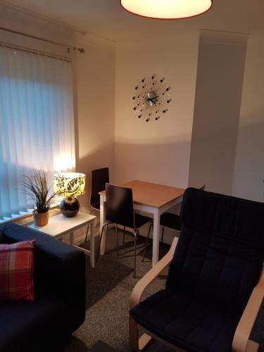 Bathgate Contractor And Business Apartment