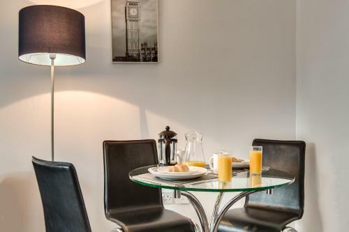 Central Stations Apartment