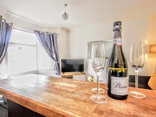 Celebrity Apartments Brighton, Queens Square