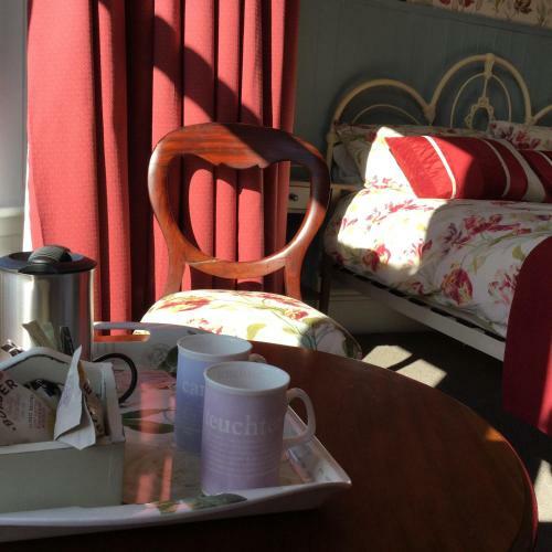 Bed & Breakfast Alberta Guest House