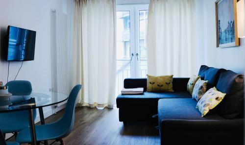 Apartment On Drybrough Crescent 3/6