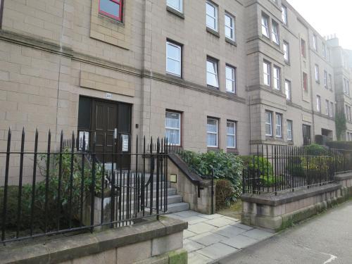 Rankeillor Street Apartment