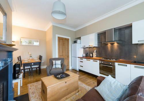 Stylish Southside Apartment