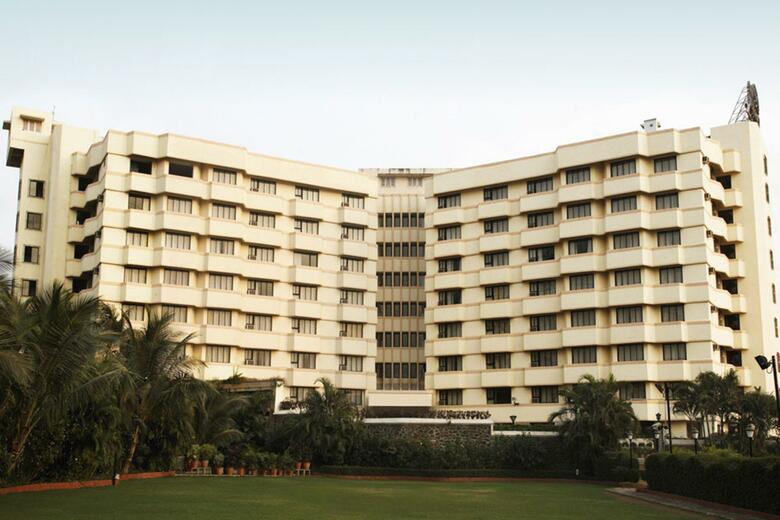 Residence Hotel & Convention Centre