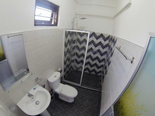 Hostal Mirissa White Plaza