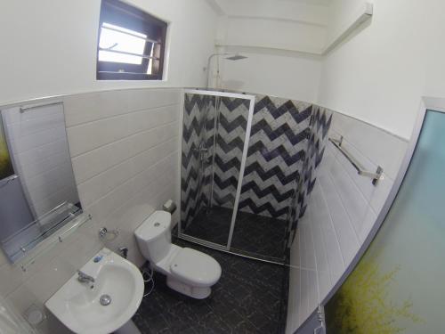Hostal Mirissa White Plaza