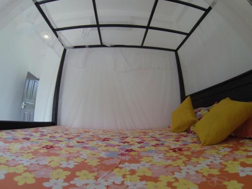 Hostal Mirissa White Plaza