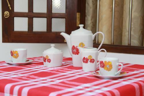 Hostal Mirissa White Plaza