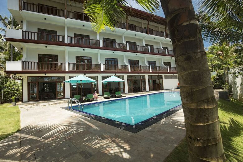 Hotel Rockside Beach Resort