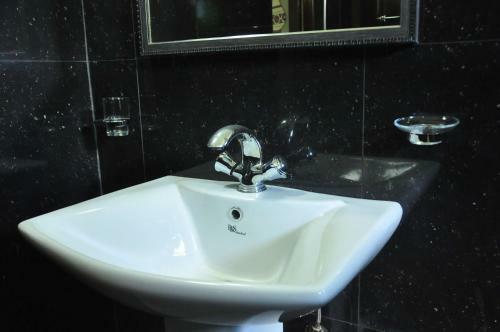 Bed & Breakfast Asantha Guest House