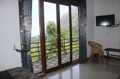 Hotel Ella's Edge Resort