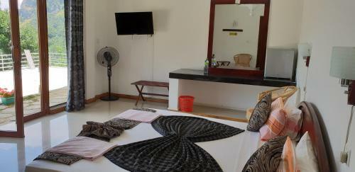 Hotel Ella's Edge Resort