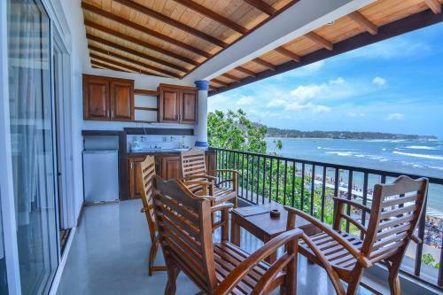 Hotel Wave Beach Resort Unawatuna