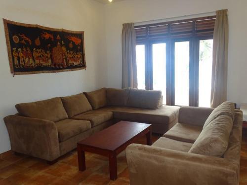 Hostal Jasmine Garden Beach Guest House