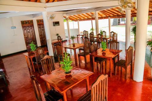 Hotel Crescent Sea Resort