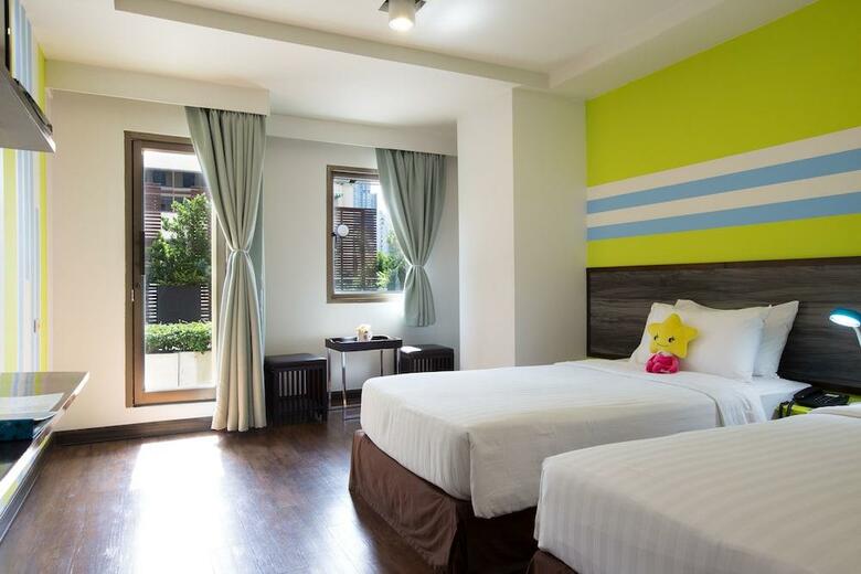 Astera Sathorn Hotel